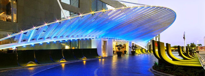 W Doha Hotel & Residences - Doha 01.jpg